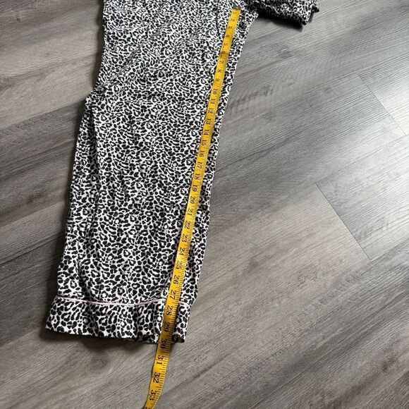 Victoria’s Secret Leopard Pajama Pants Black White Medium Pink Tie - Picture 9 of 11